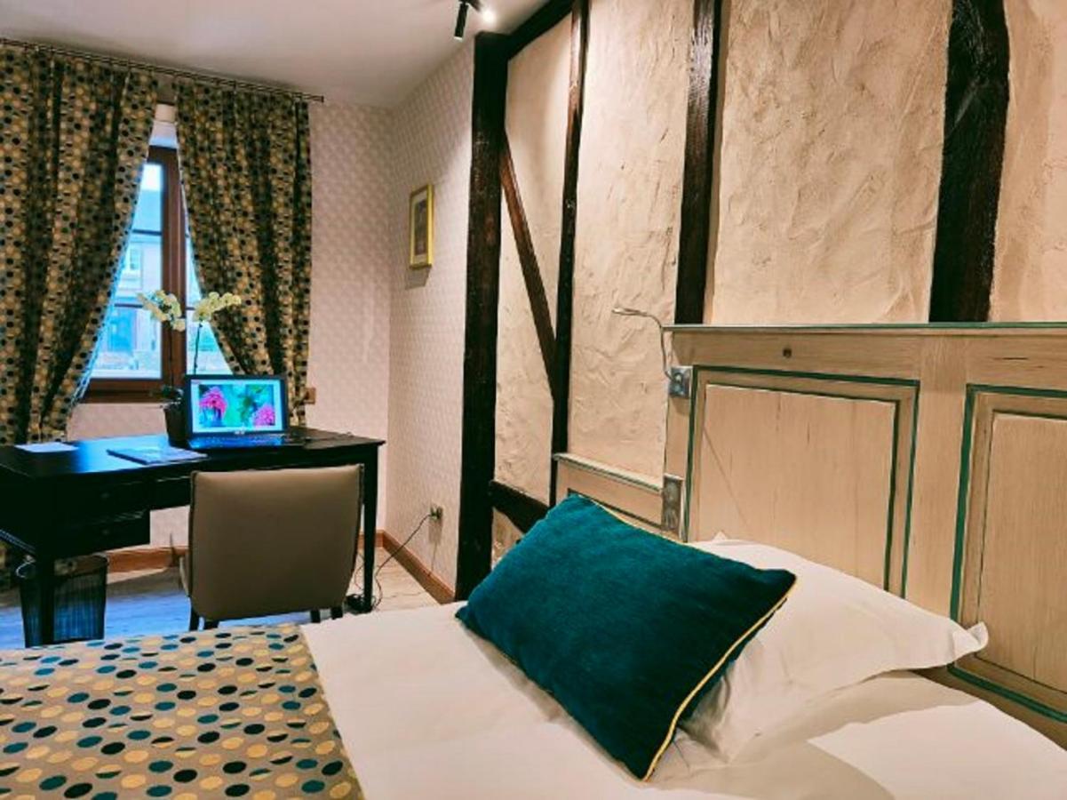 Hotel La Chaumière Aubigny-sur-Nère Esterno foto