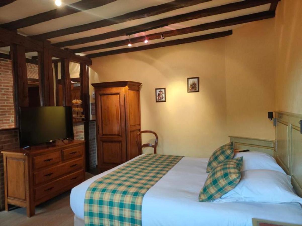 Hotel La Chaumière Aubigny-sur-Nère Esterno foto