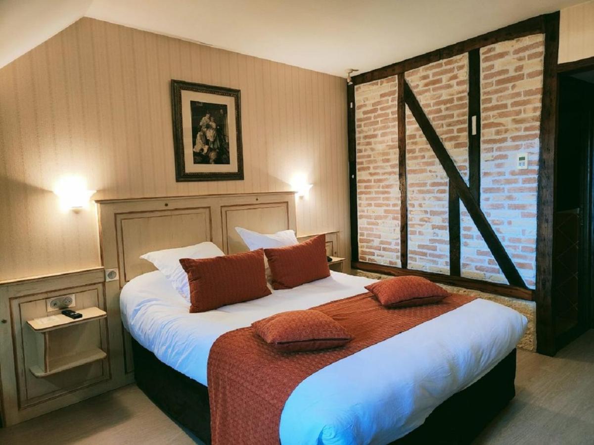 Hotel La Chaumière Aubigny-sur-Nère Esterno foto