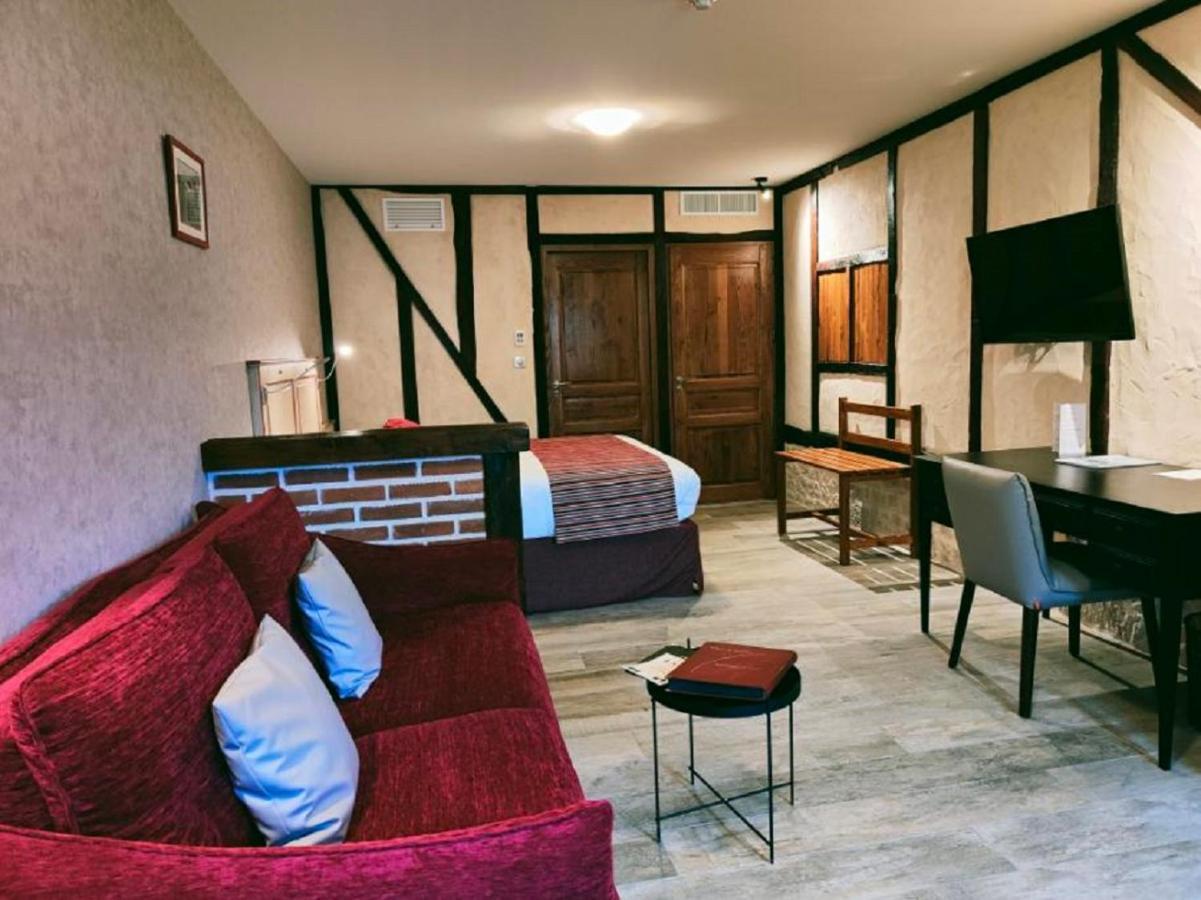 Hotel La Chaumière Aubigny-sur-Nère Esterno foto
