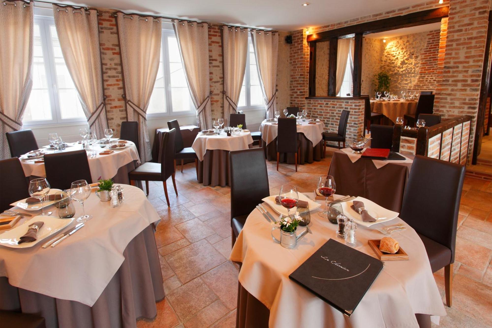 Hotel La Chaumière Aubigny-sur-Nère Esterno foto