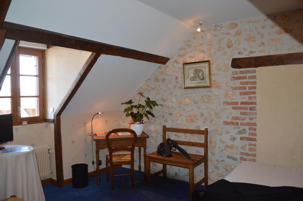 Hotel La Chaumière Aubigny-sur-Nère Camera foto
